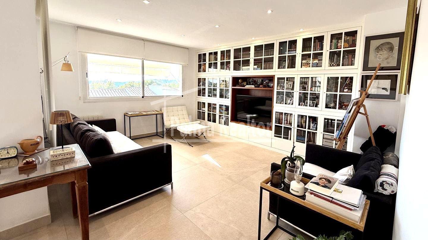 Sala d'estar de Dúplex en venda en  Palma de Mallorca amb Aire condicionat, Calefacció i Jardí privat