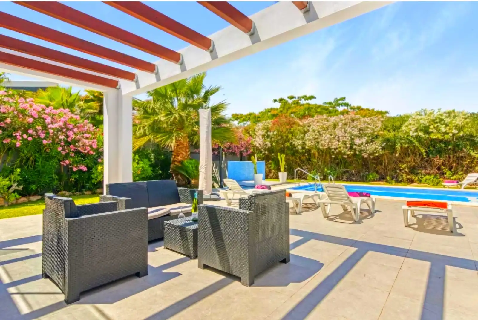 Chalet con piscina en venta en Centro ciudad, imagen 10