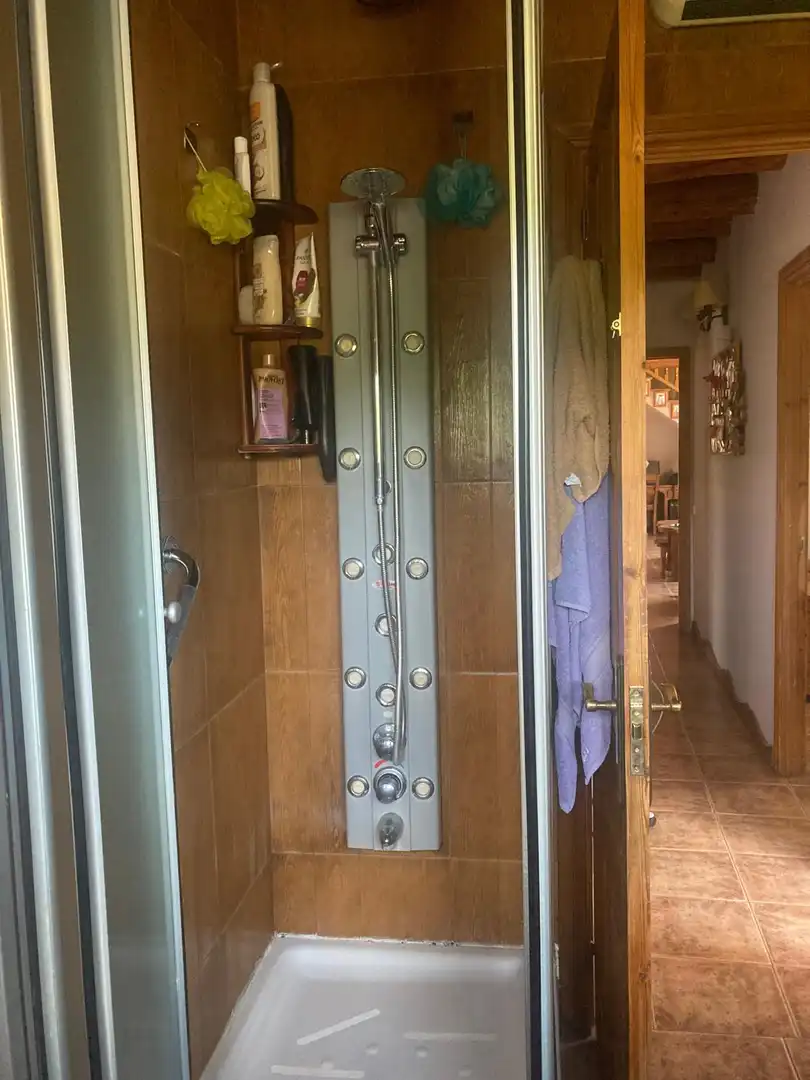 Bany de Casa o xalet en venda en El Pont de Suert amb Calefacció, Jardí privat i Parquet