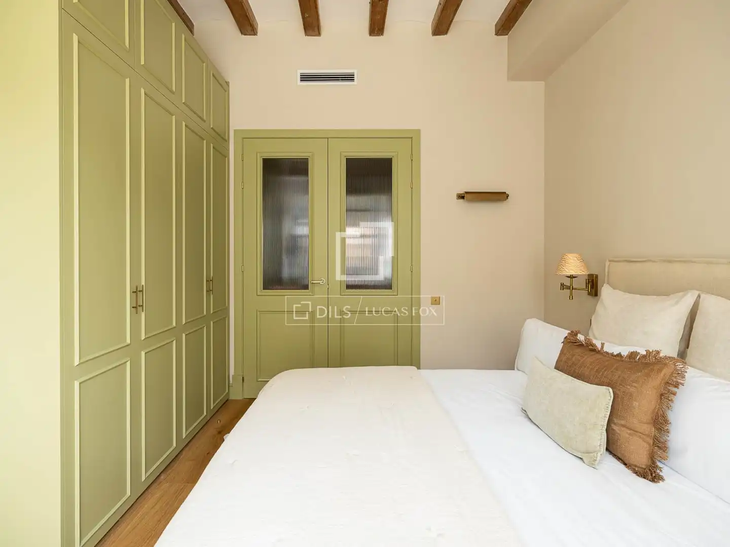 Bedroom of Flat for sale in Barcelona  with Air Conditioner, Heating and Terrace