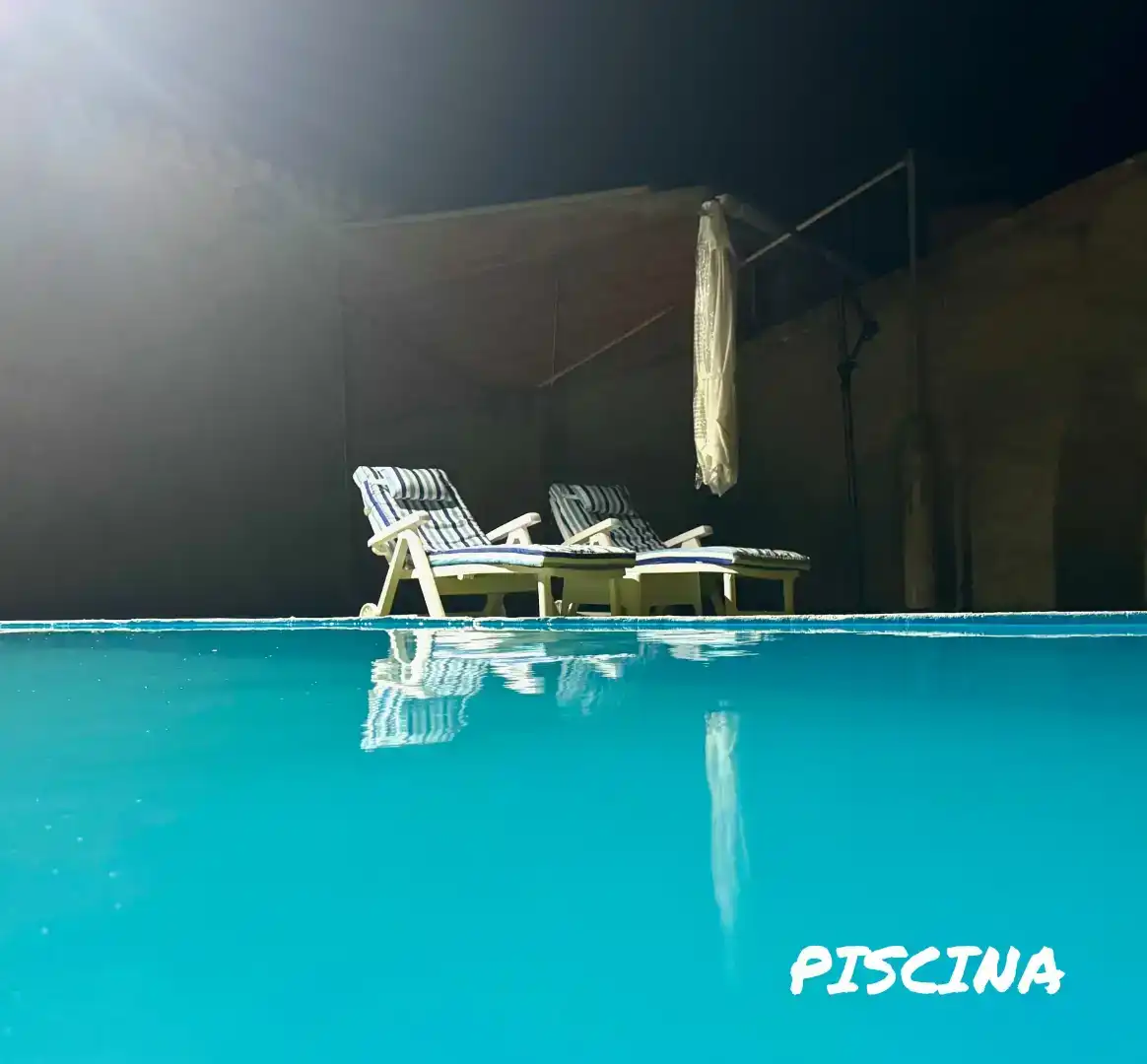 Piscina de Casa o chalet en venta en Sanzoles con Jardín privado, Parquet y Piscina