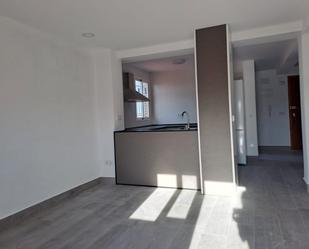 Cuina de Àtic de lloguer en  Valencia Capital amb Aire condicionat, Terrassa i Forn
