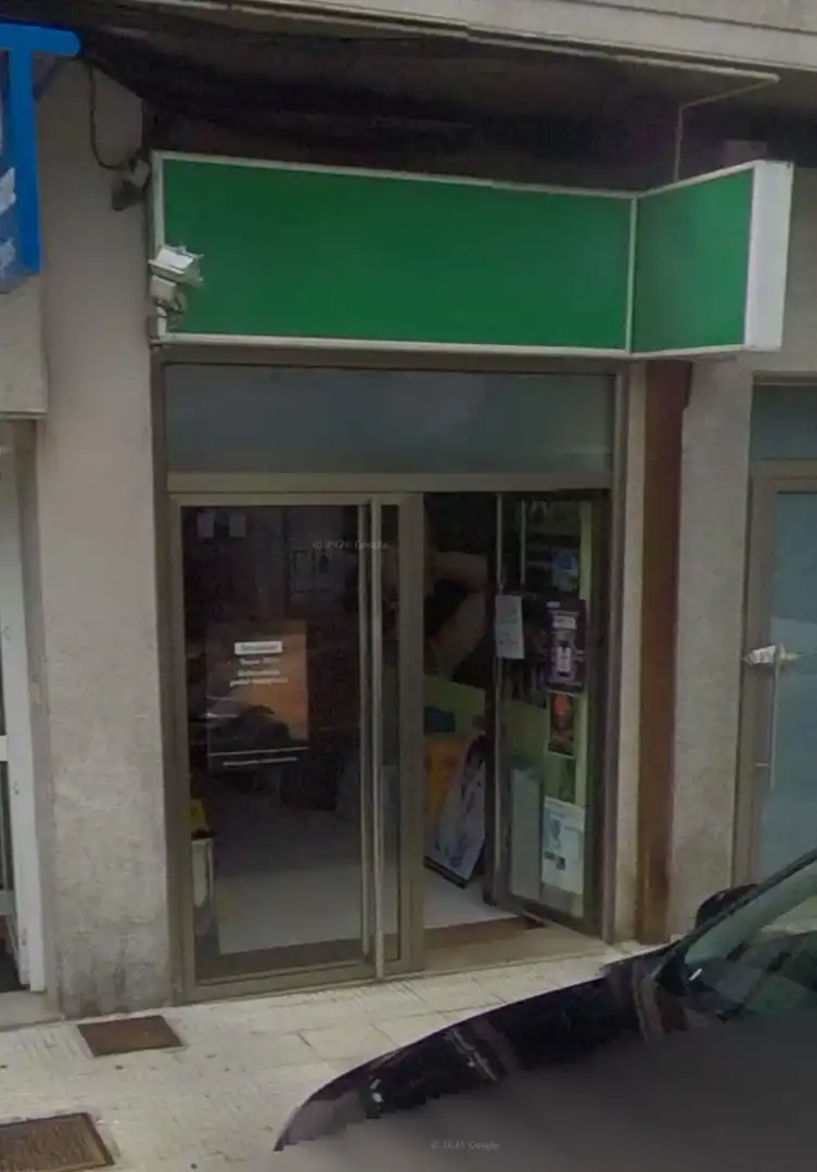 Local commercial à louer à Bueu