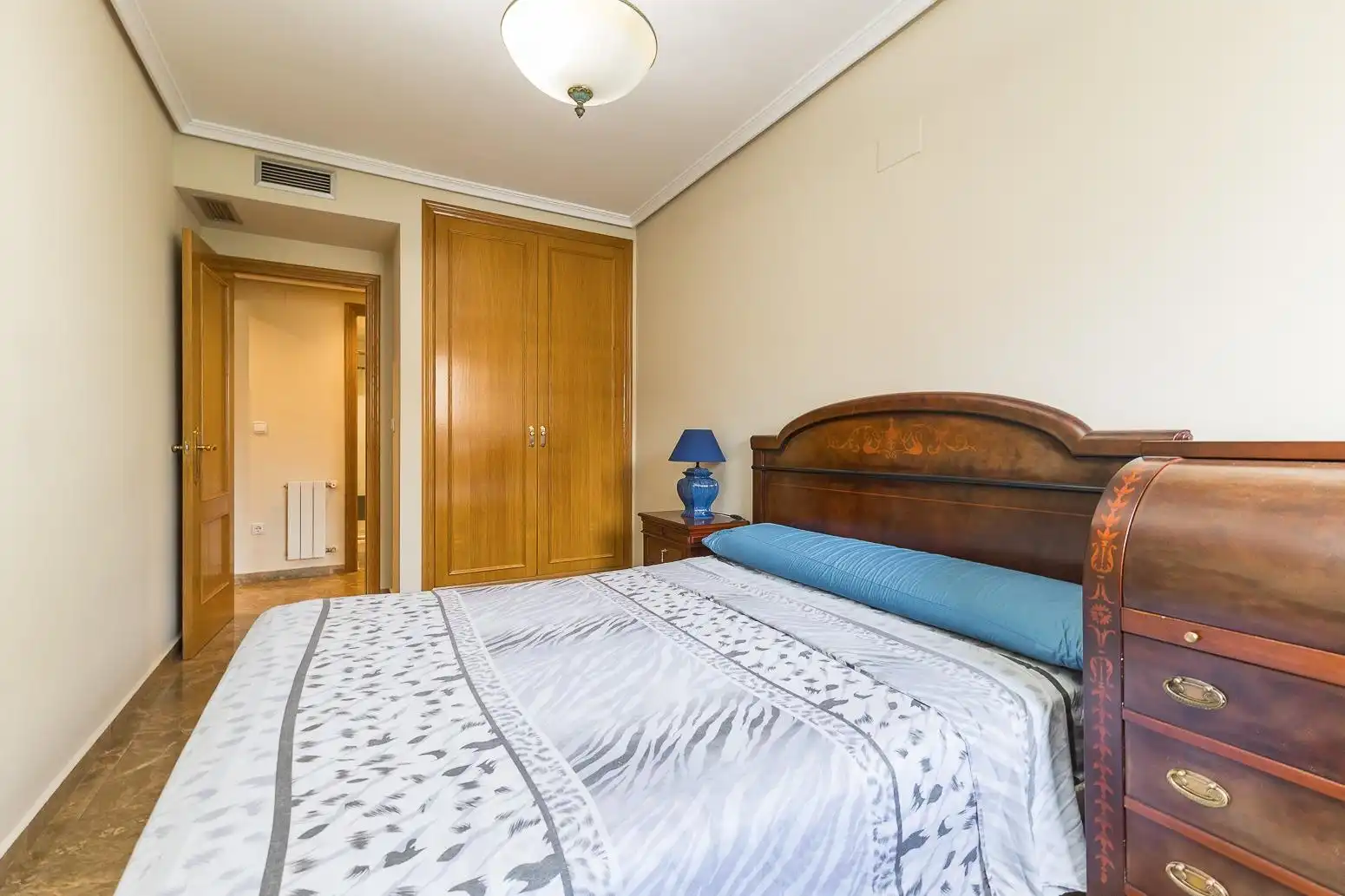 Habitación de Piso en venta en Valencia con Aire acondicionado y Calefacción