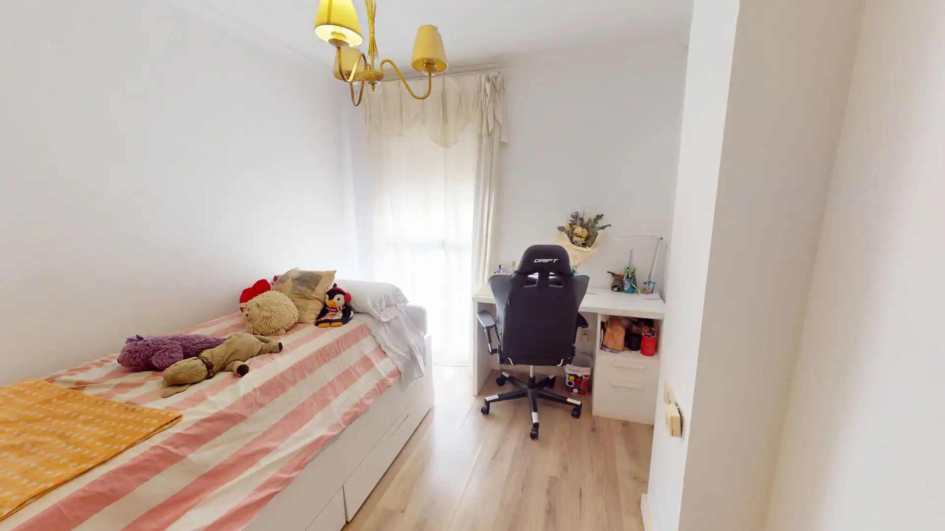 Schlafzimmer von Wohnung zum Verkauf in Sant Joan d'Alacant mit Klimaanlage und Ofen