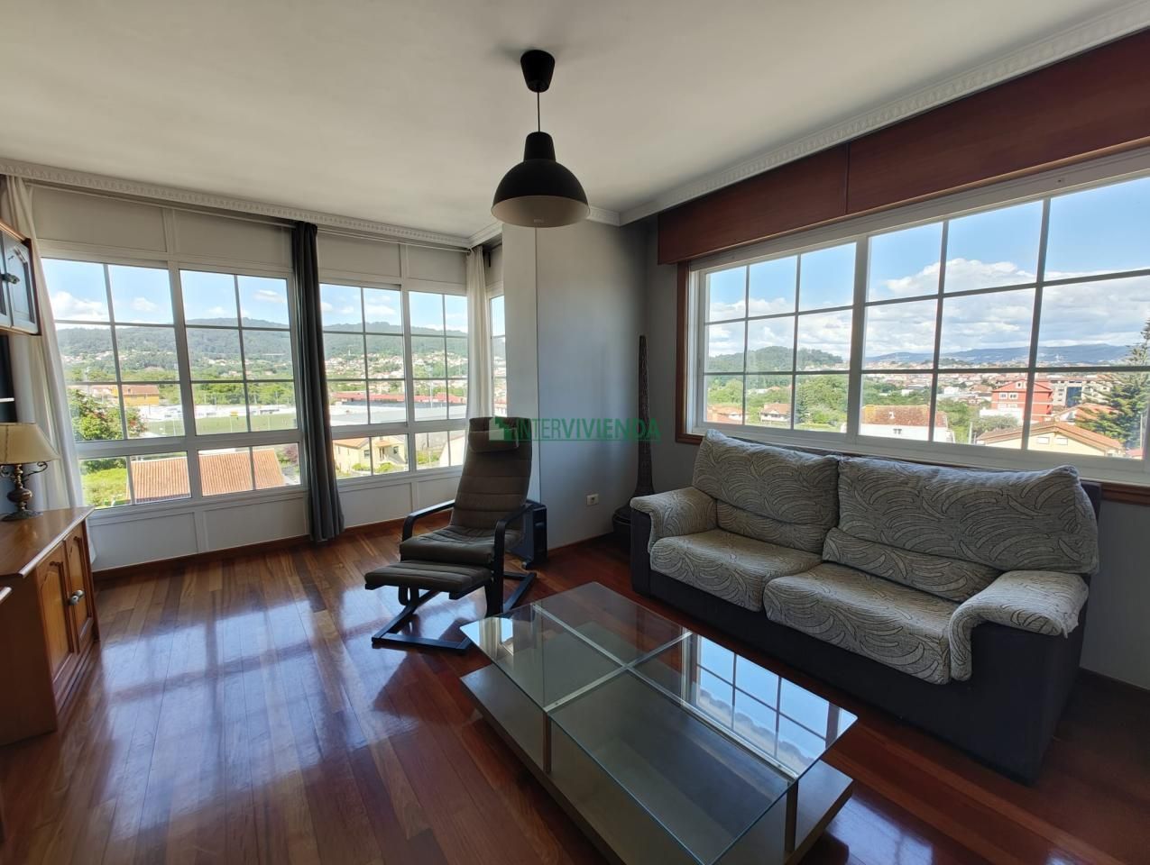 Living room of Flat for sale in Cangas   with Heating, Parquet flooring and Storage room