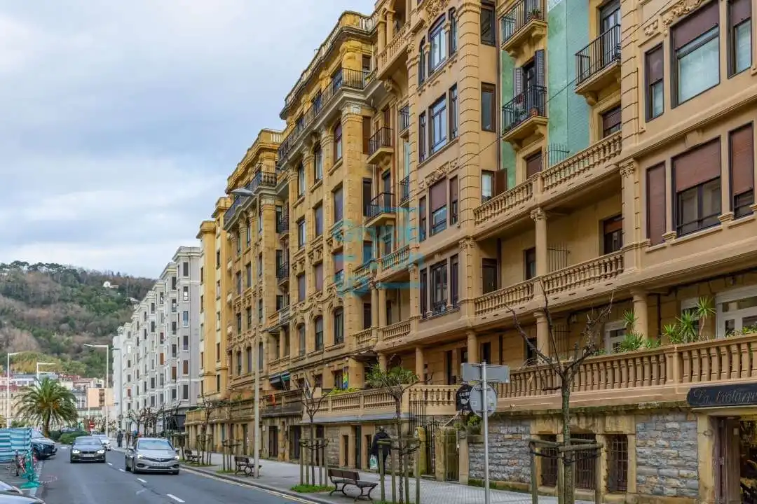 Vista exterior de Piso en venta en Donostia - San Sebastián  con Calefacción y Terraza