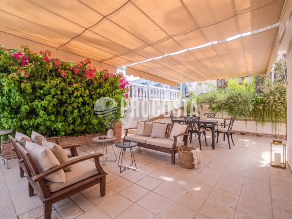 Haus mit Pool zum Verkauf in Avenida los Pinos, imagen 3