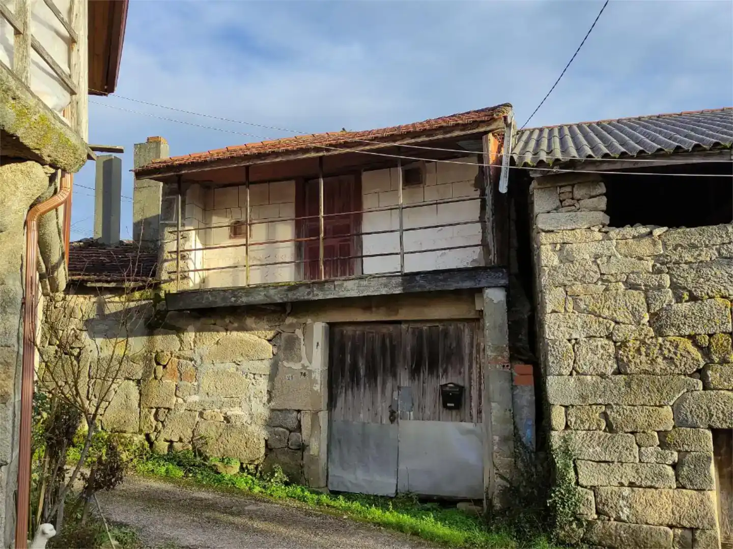 Vista exterior de Casa o xalet en venda en Rairiz de Veiga amb Balcó