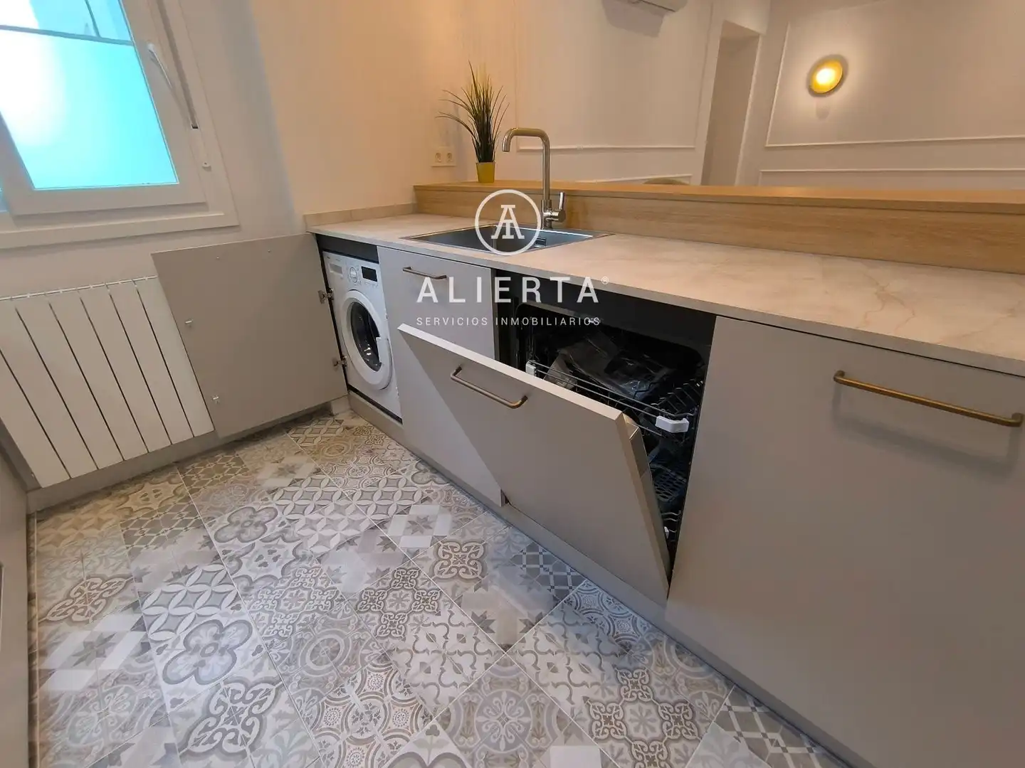 Cocina de Piso de alquiler en Zaragoza con Aire acondicionado, Calefacción y Terraza
