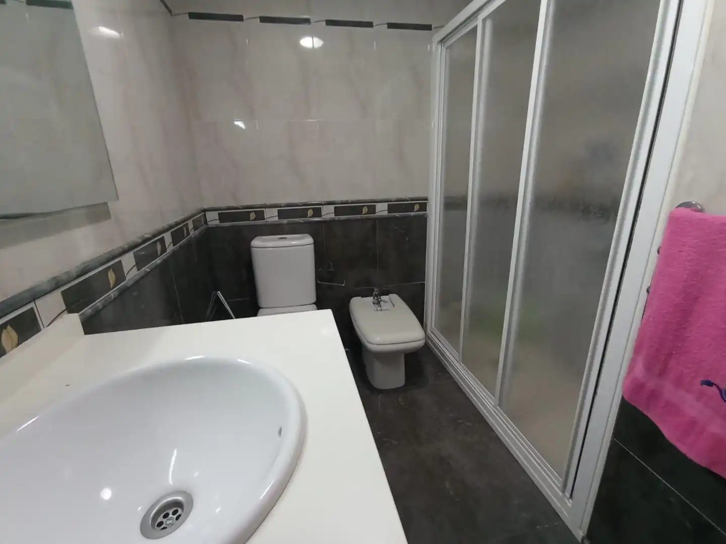 Bany de Pis en venda en Valencia amb Terrassa