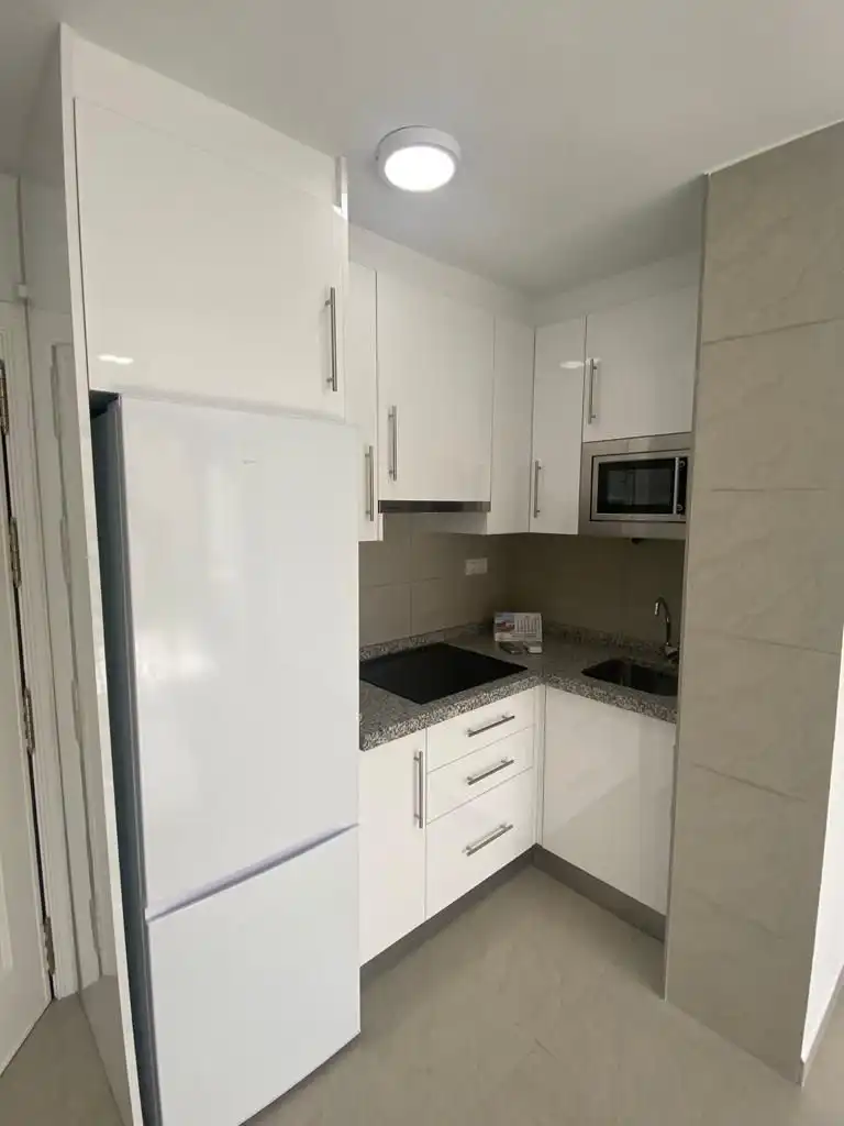 Cocina de Piso de alquiler en Algarrobo con Aire acondicionado