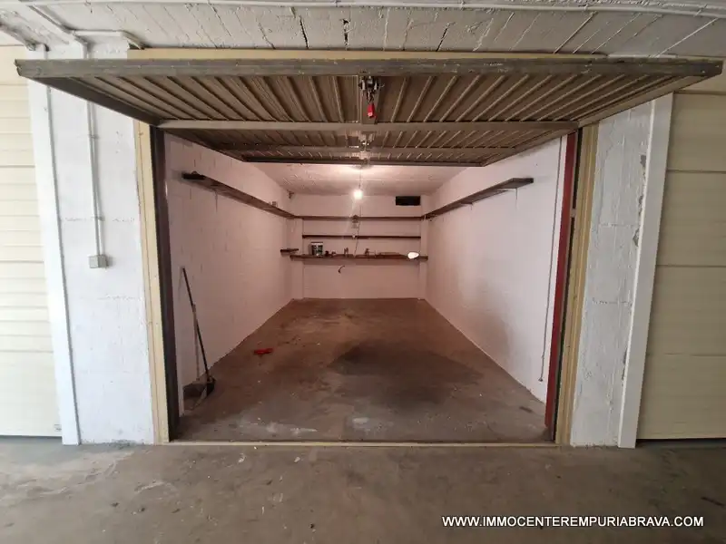 Garaje en venta en Empuriabrava