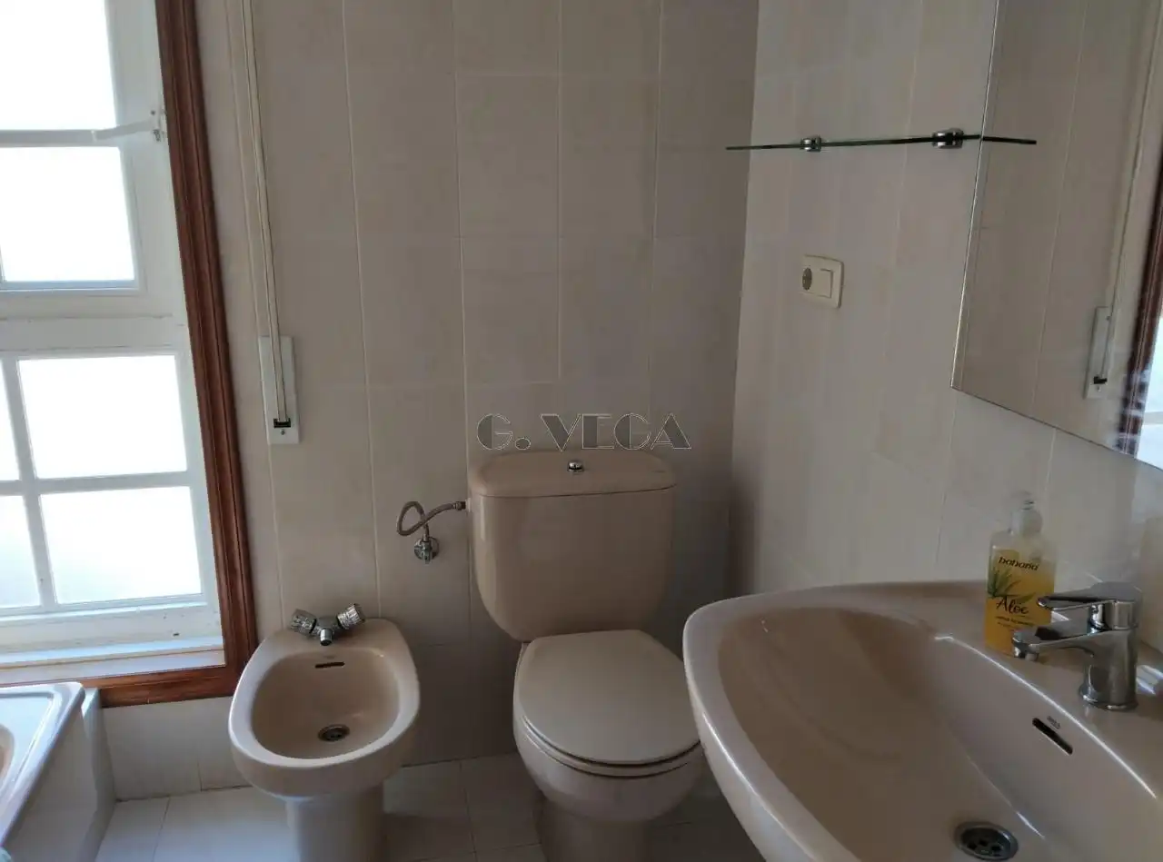 Baño de Piso de alquiler en Sanxenxo con Amueblado