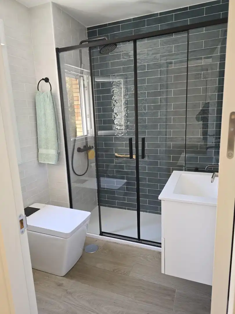 Bathroom of Flat for sale in Algeciras