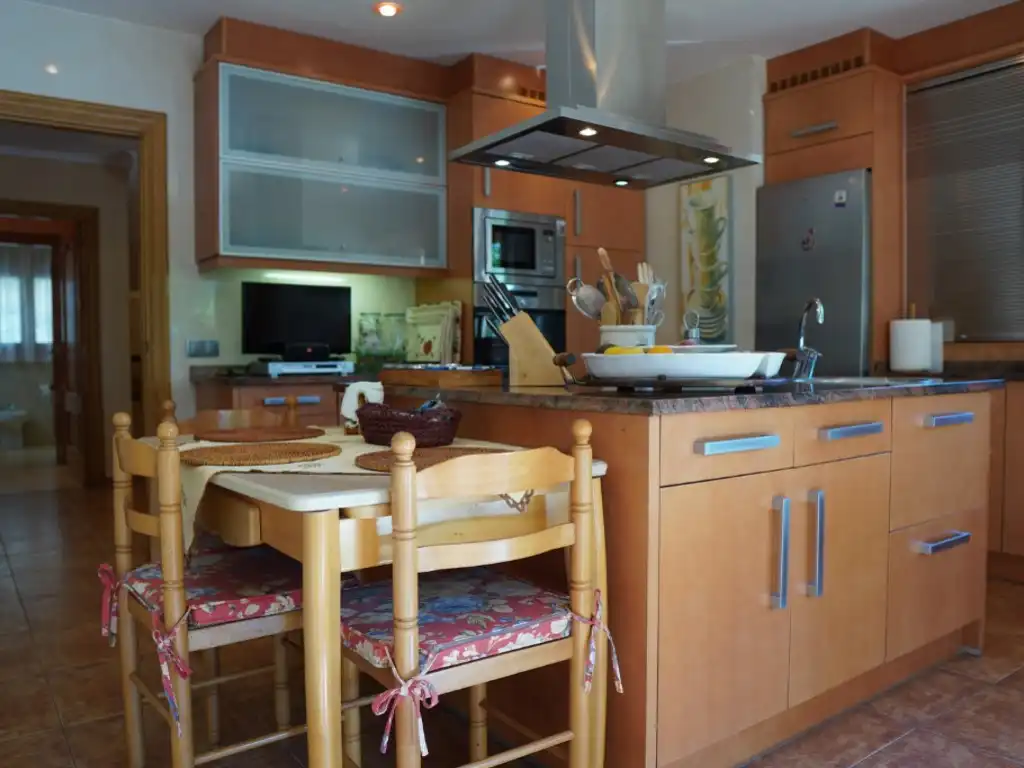 Kitchen of Houses for sale in Bielsa, Huesca