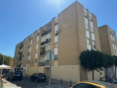 Exterior view of Flat for sale in Mérida  with Balcony