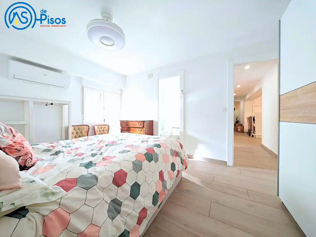 Bedroom of Flat for rent in Zaragoza  with Air Conditioner, Heating and Parquet flooring