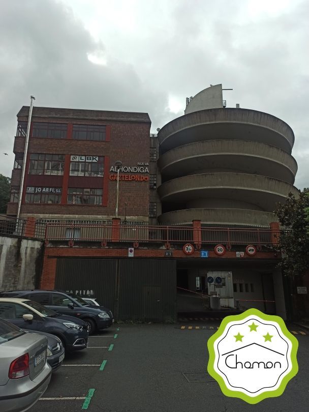 Vista exterior de Nau industrial en venda en Bilbao 