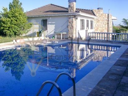 Piscina de Casa o xalet en venda en El Casar amb Aire condicionat