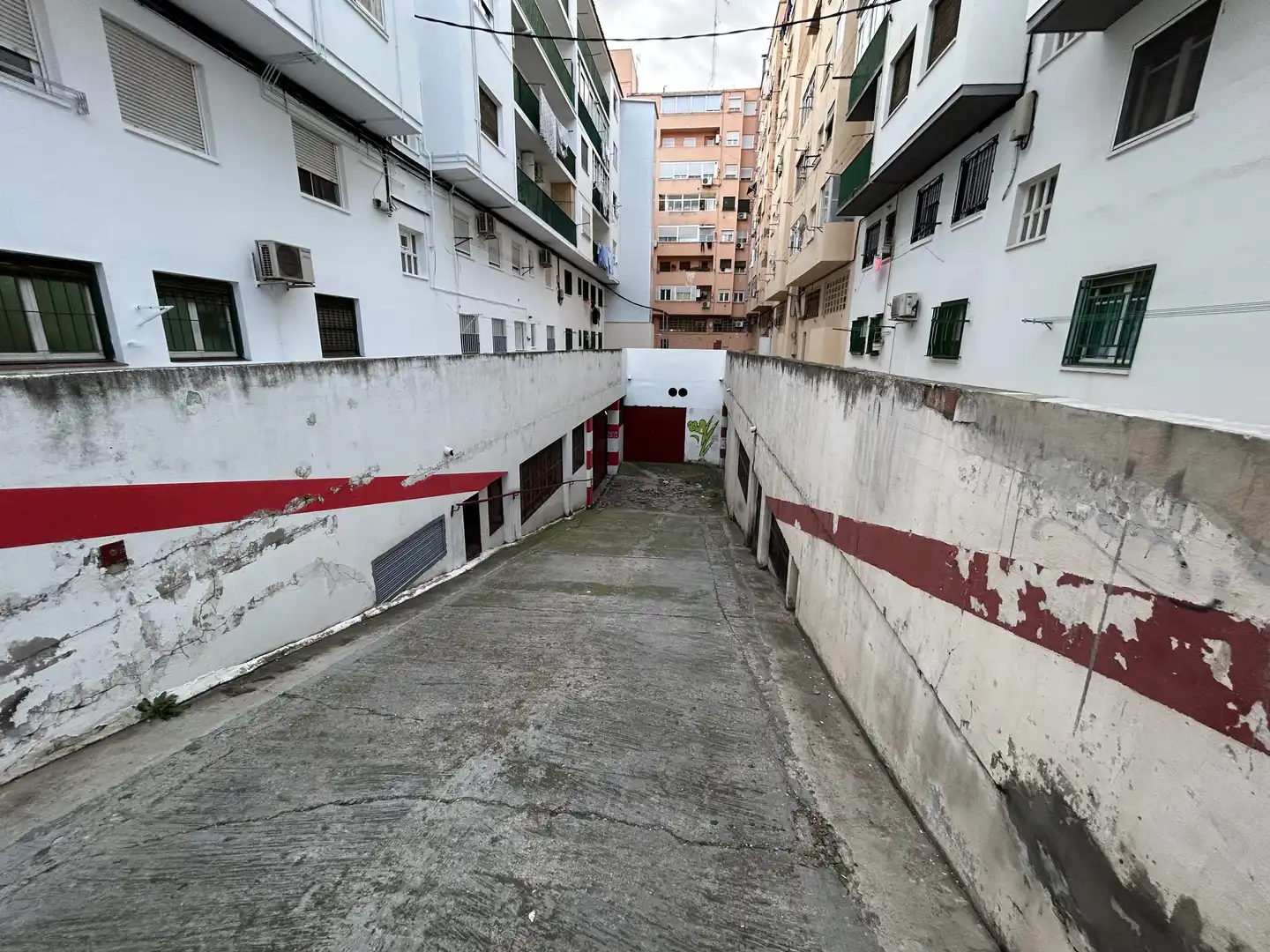 Aparcament de Local en venda en Zaragoza