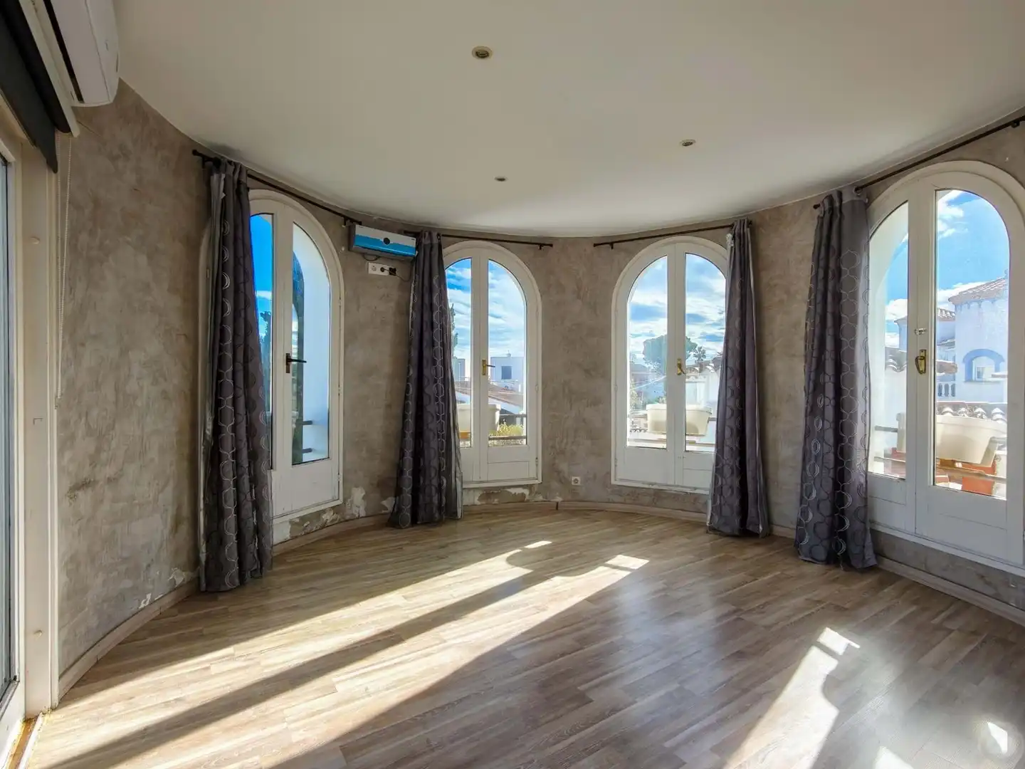 Habitación de Casa o chalet en venta en Empuriabrava con Aire acondicionado, Calefacción y Terraza
