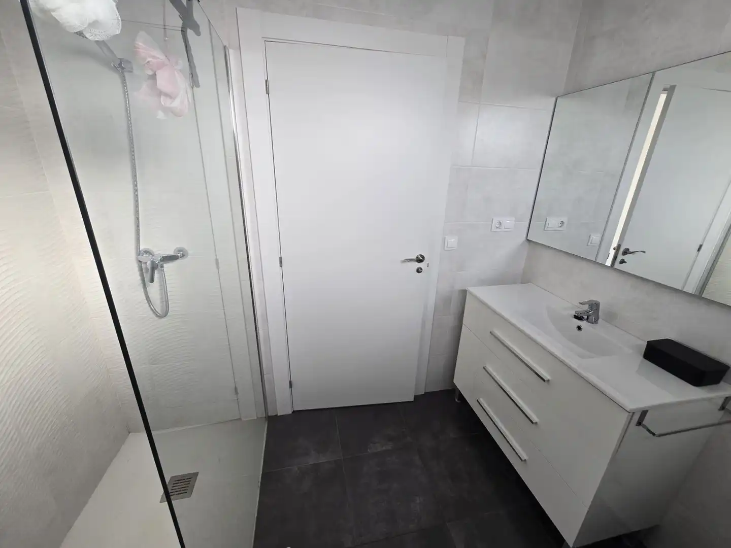 Bathroom of Flat for sale in  Logroño  with Heating, Terrace and Storage room
