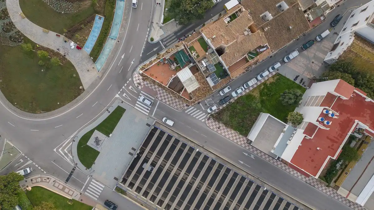 Vista exterior de Edificio en venta en Marbella con Alarma