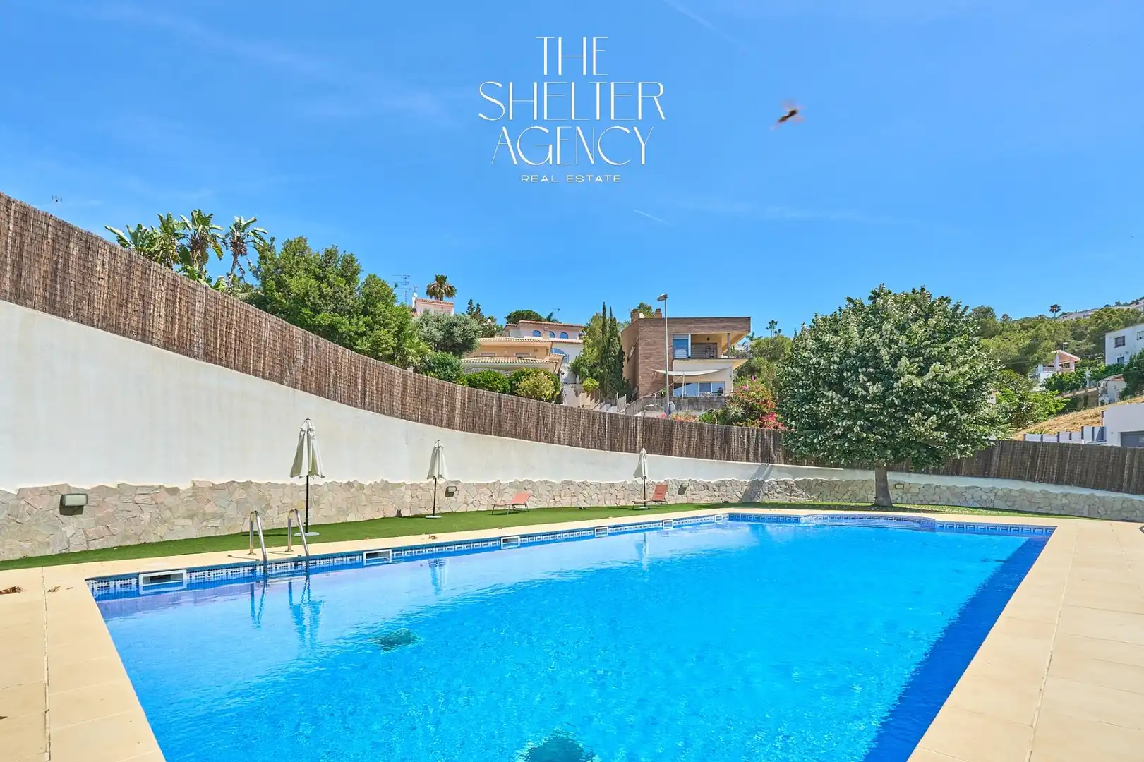 Piscina de Casa adosada en venda en Sitges amb Calefacció, Jardí privat i Piscina comunitària