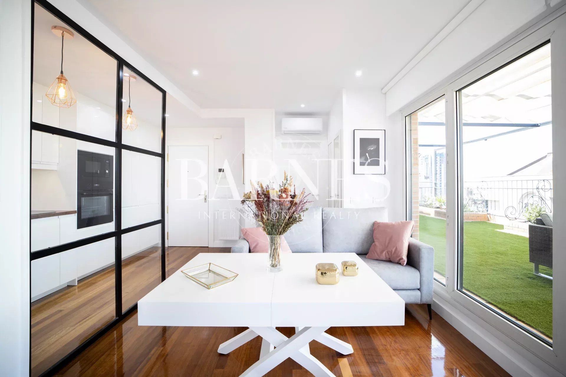 Living room of Attic for rent in  Madrid Capital  with Air Conditioner, Heating and Terrace