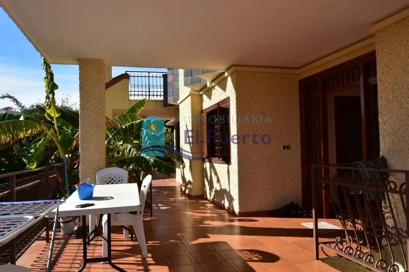 Vista exterior de Casa o xalet en venda en Mazarrón amb Aire condicionat, Calefacció i Jardí privat