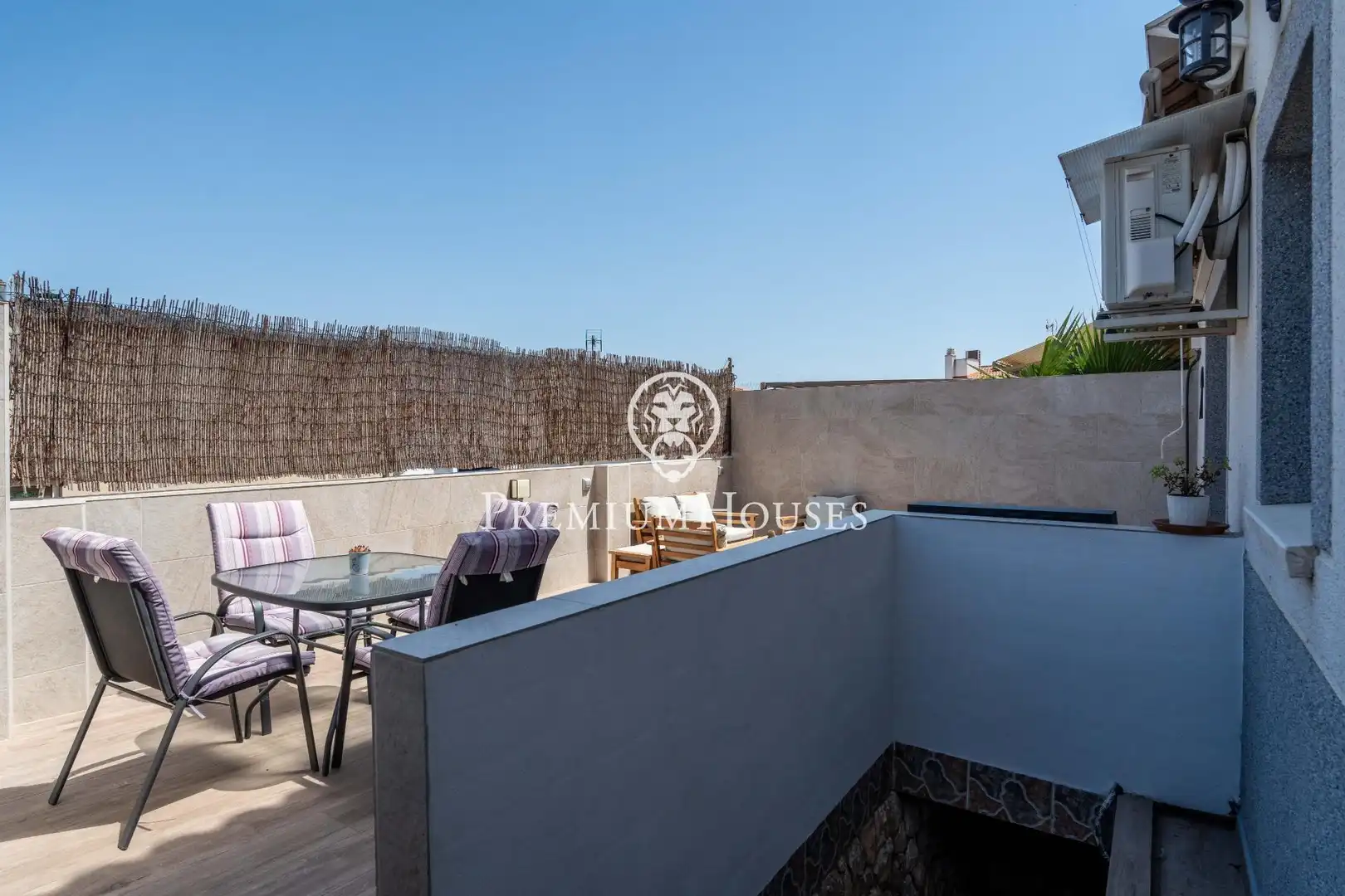 Terrace of Detached homes for sale in Vilanova i la Geltrú  with Air Conditioner, Heating and Storage room