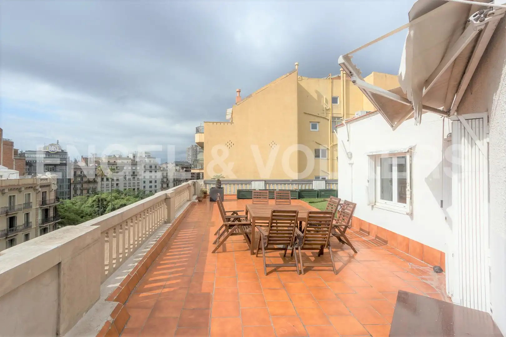 Attic for rent in L'Antiga Esquerra de l'Eixample