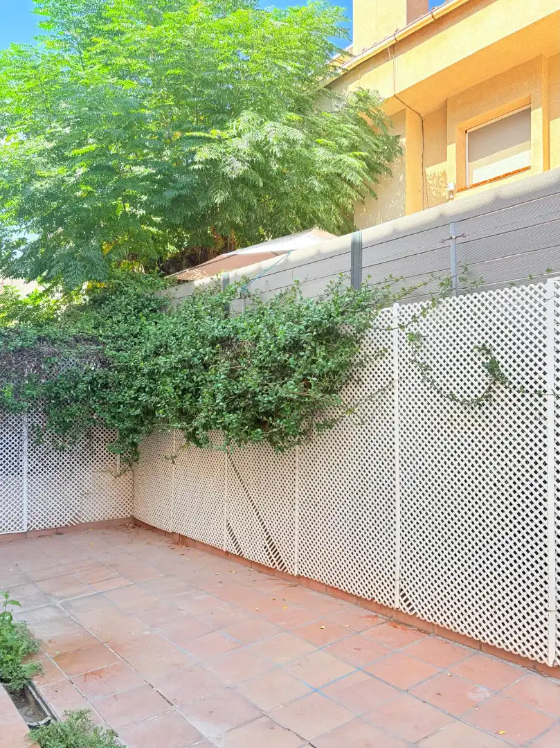 Adossat amb terrassa en venda a Carrer la Pau, imagen 5