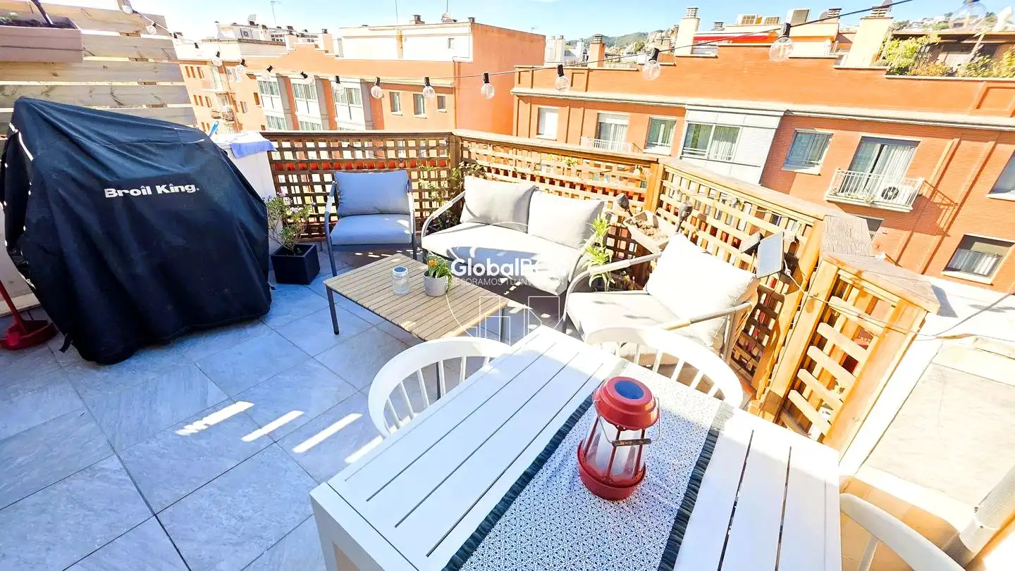 Ático en venta en De Laureà Miró, El Centre