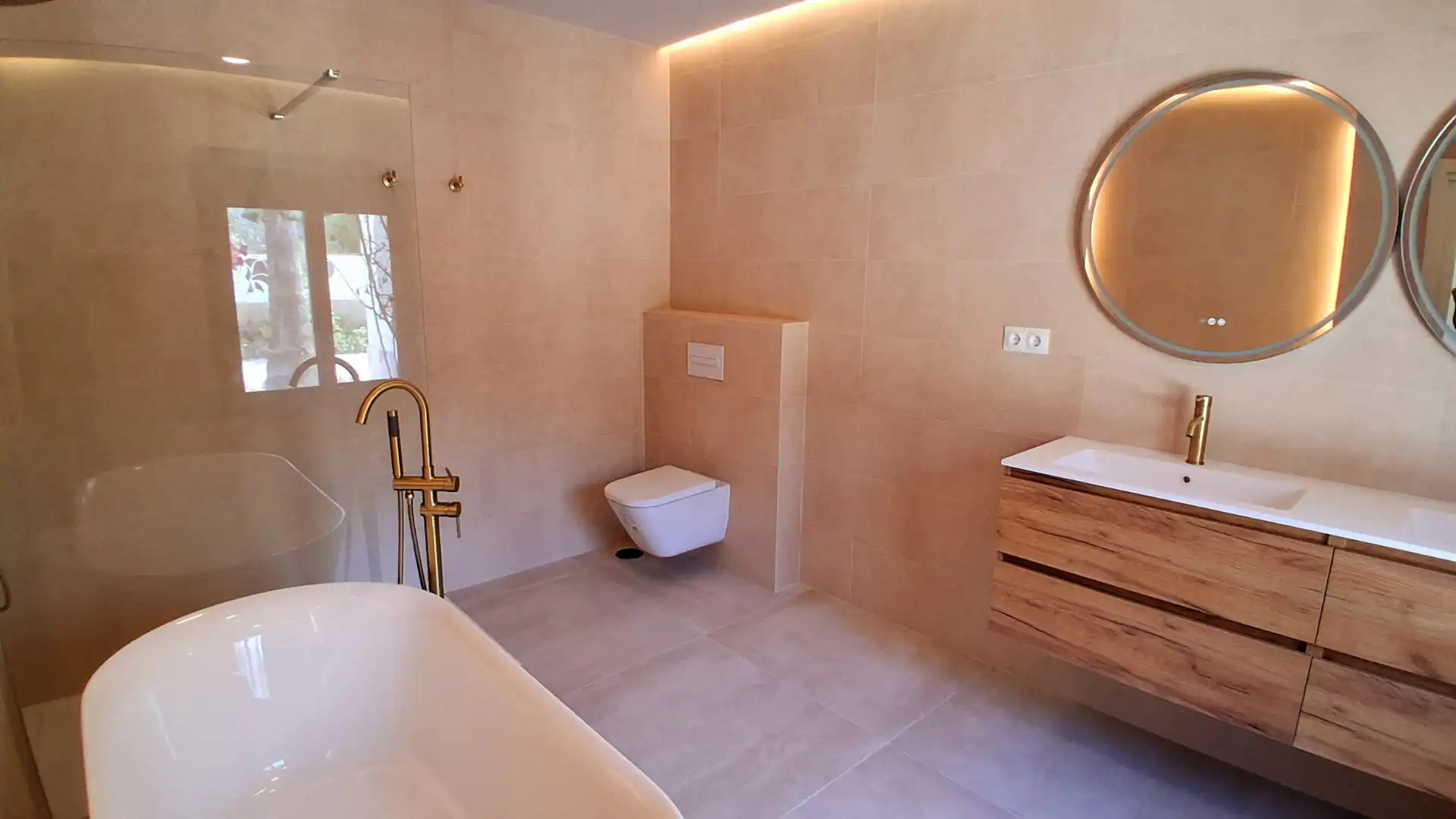 Bathroom of Houses for sale in L'Alfàs del Pi  with Air Conditioner, Heating and Private garden