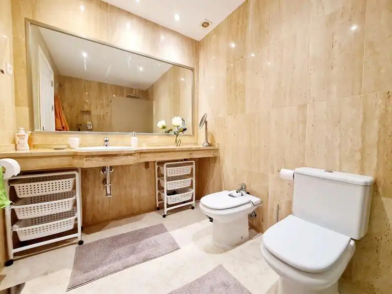 Apartamento con balcón en alquiler en Elviria - Cabopino, imagen 13