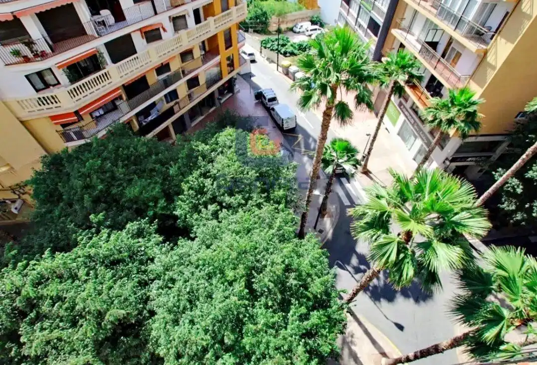 Außenansicht von Wohnung zum Verkauf in Calpe / Calp mit Klimaanlage, Terrasse und Möbliert