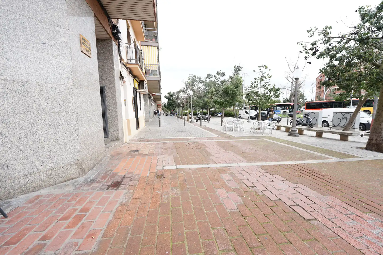 Exterior view of Garage for sale in Barcelona