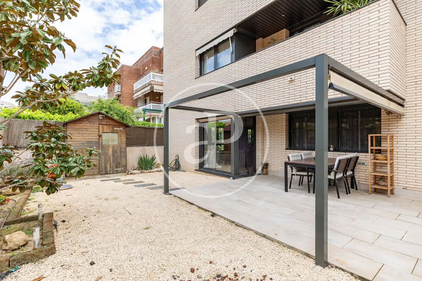 Terrasse von Wohnung zum Verkauf in Esplugues de Llobregat mit Klimaanlage, Heizung und Privatgarten