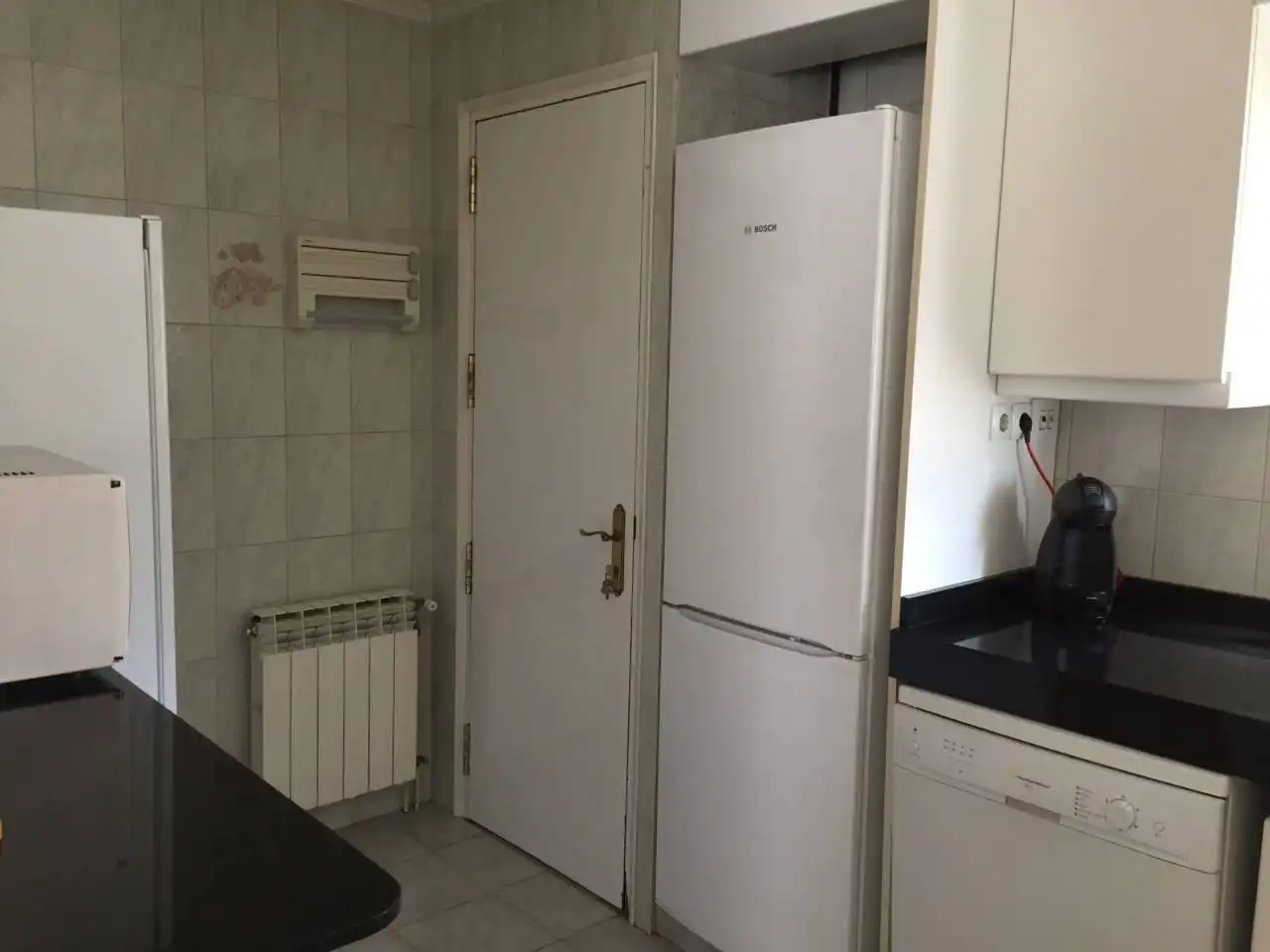 Küche von Einfamilien-Reihenhaus zum Verkauf in Terrassa mit Heizung, Terrasse und Schwimmbad