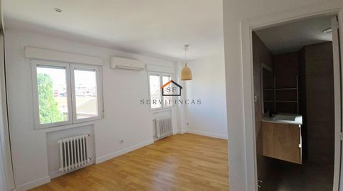 Photo 2 of Flat for rent in Embajadores, 77, Palos de Moguer, Madrid Capital