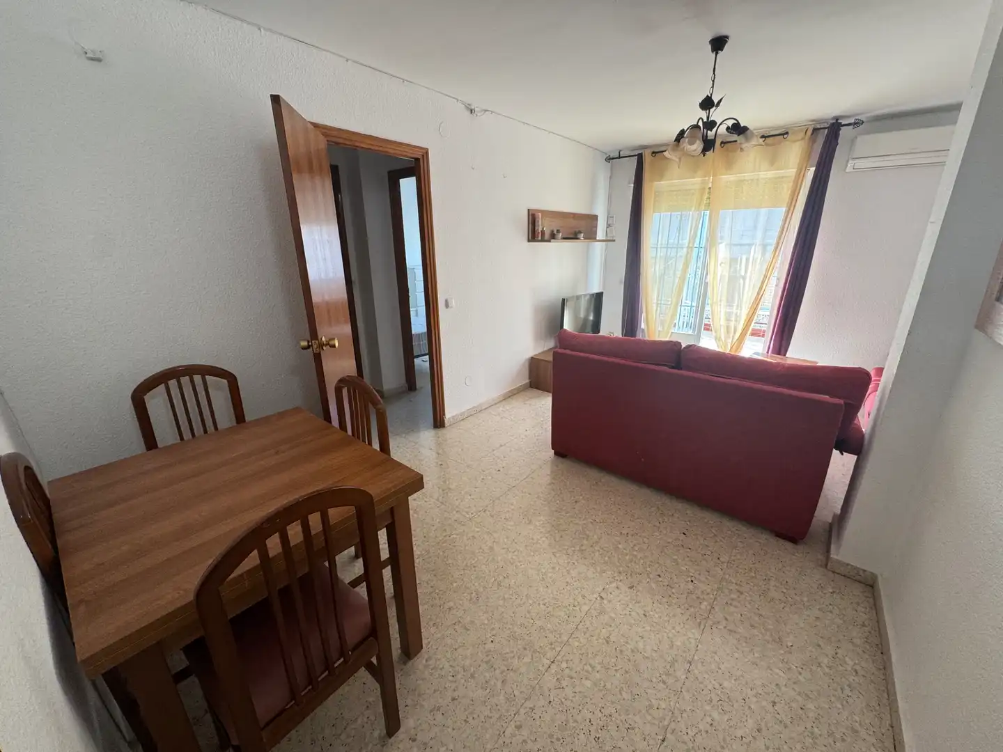 Sala de estar de Piso de alquiler en Jaén con Aire acondicionado, Terraza y Amueblado