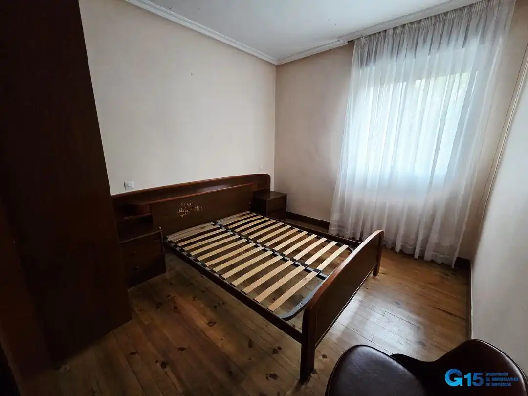 Bedroom of Flat for sale in Errenteria