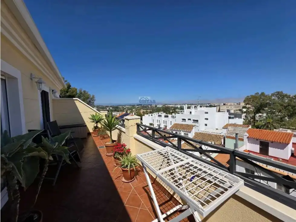 Vista exterior de Apartament en venda en Dénia amb Aire condicionat, Calefacció i Terrassa
