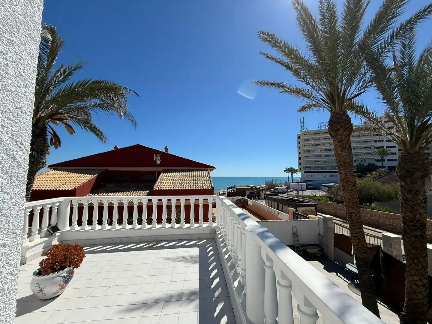 Vista exterior de Casa o chalet de alquiler en Orihuela con Aire acondicionado, Calefacción y Jardín privado