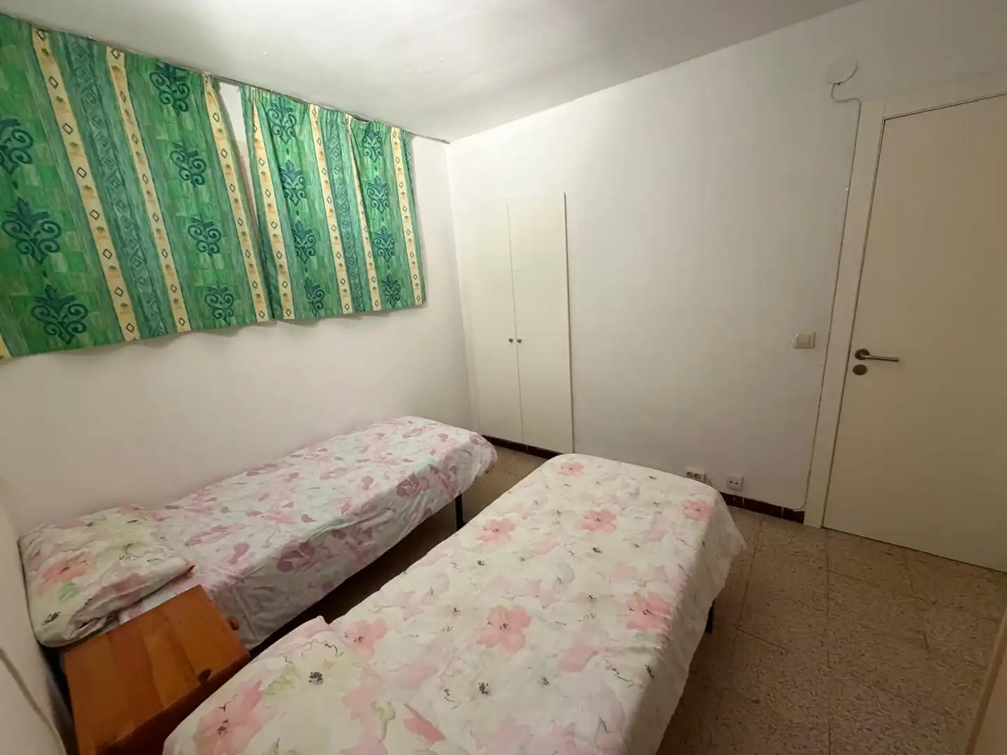 Bedroom of Apartments for sale in Roses  with Air Conditioner, Heating and Terrace