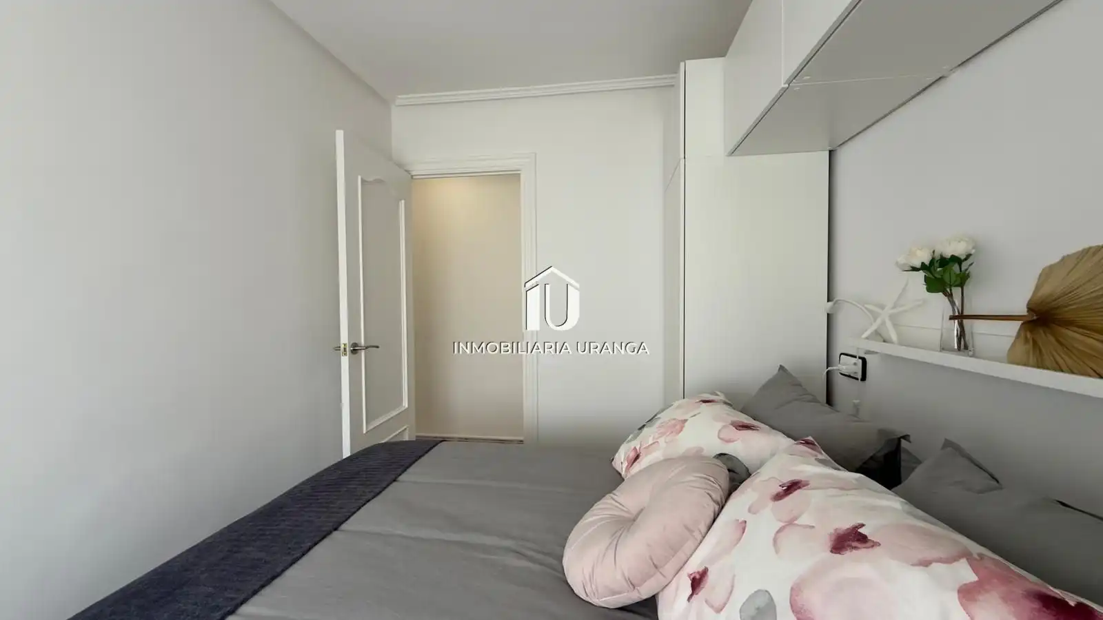 Schlafzimmer von Wohnung zum Verkauf in Laredo mit Heizung, Terrasse und Möbliert