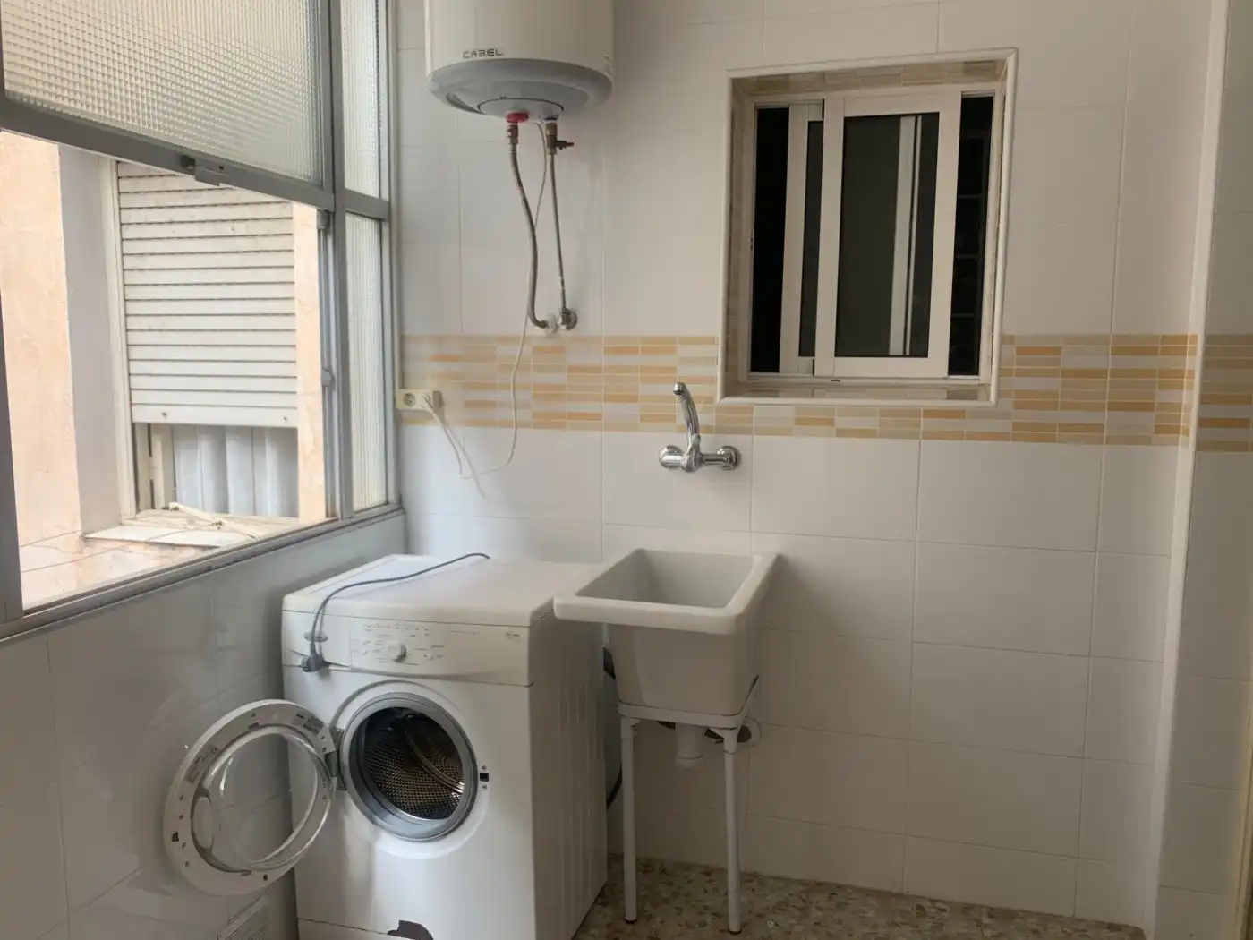 Baño de Piso de alquiler en Alicante / Alacant con Amueblado y Balcón