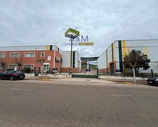 Exterior view of Industrial buildings to rent in Cistérniga  with Heating